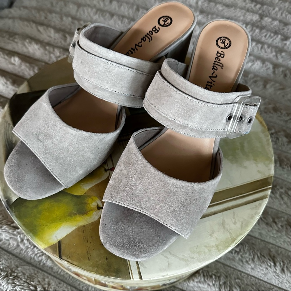 Elegant Gray Women's Sandals